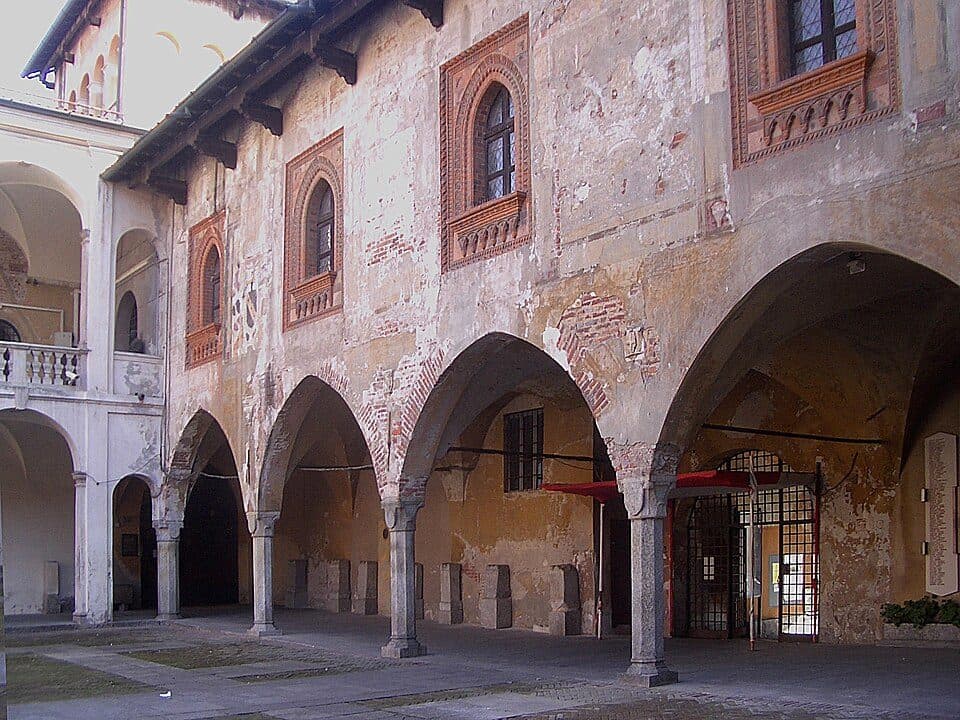 Portici del Broletto, Novara