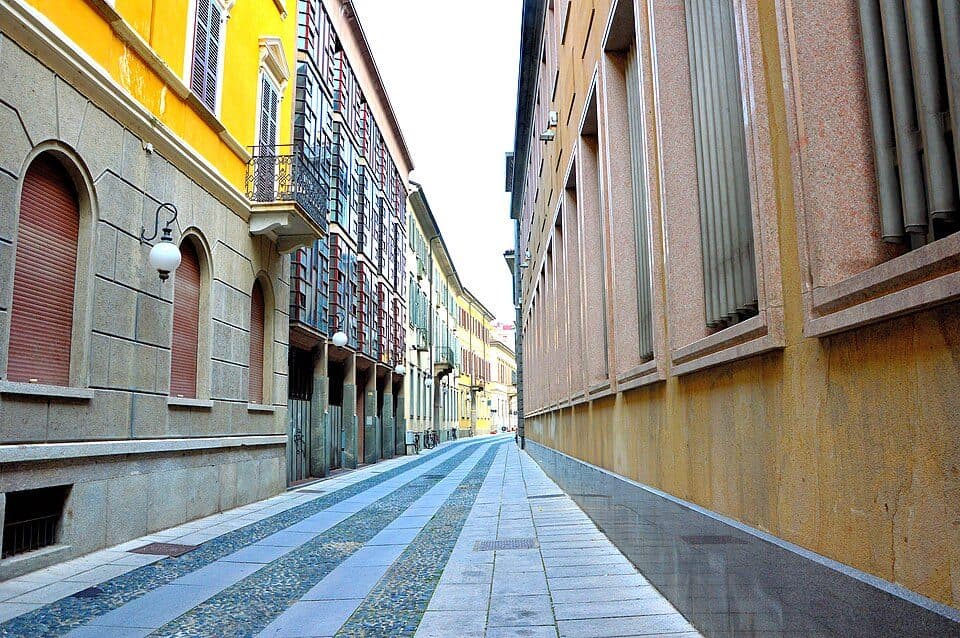 Via del centro di Novara