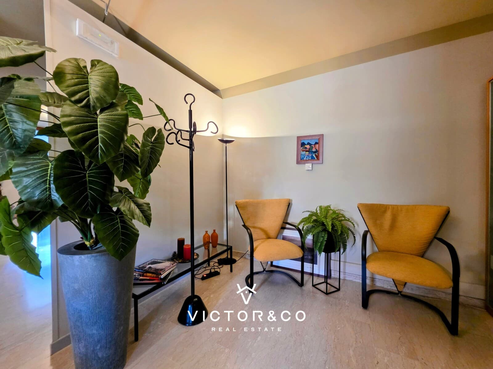 Ufficio con area attesa